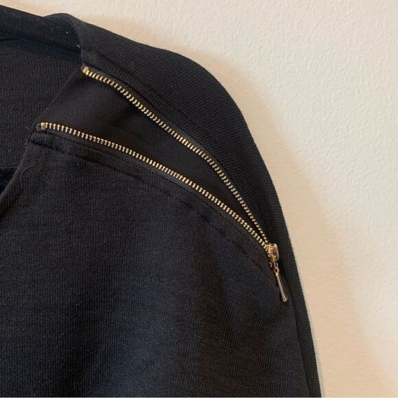Dynamite Zipper Detail Black Top - Picture 4 of 5